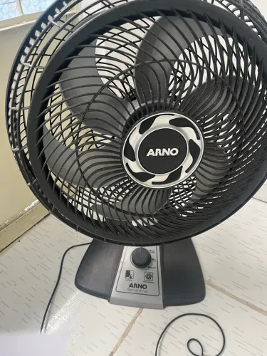 Ventilador Arno semi novo