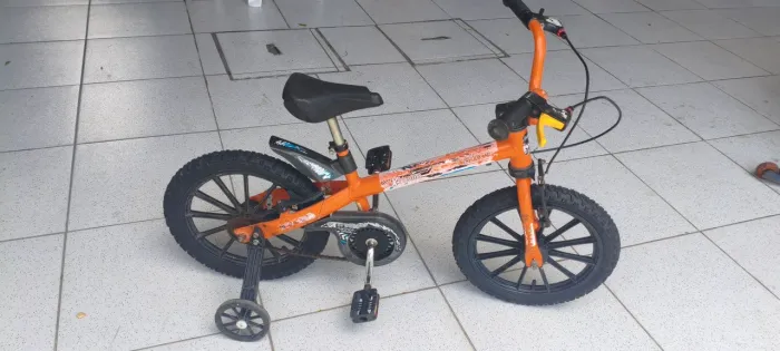 Bicicleta infantil aro 16 Nathor Extreme com rodinhas