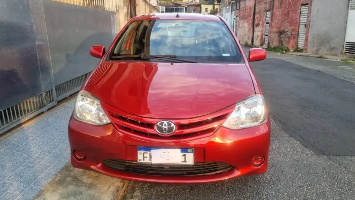 Toyota Etios XS 1.3 Flex 16V 5P Mec. 2013