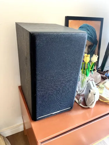 Caixas de som Edifier R2750DB - poucos meses de uso, muito bem conservadas!