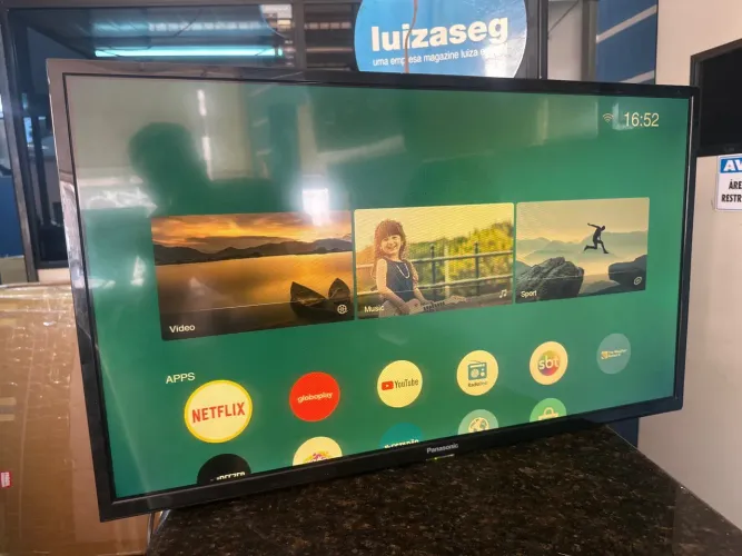 Smart TV Panasonic 32? LED - Netflix e YouTube - TC-32FS500B