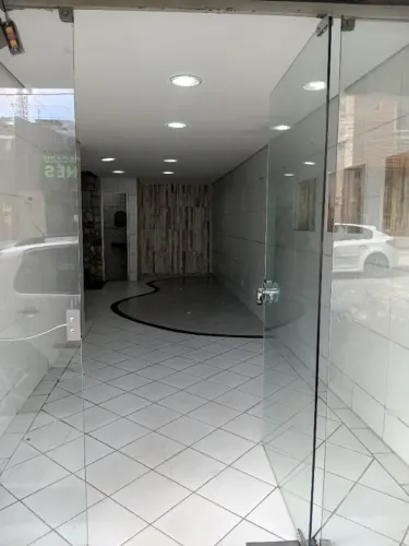 Alugo ótimo salão comercial ao lado da igreja sao francisco, ótima localização,