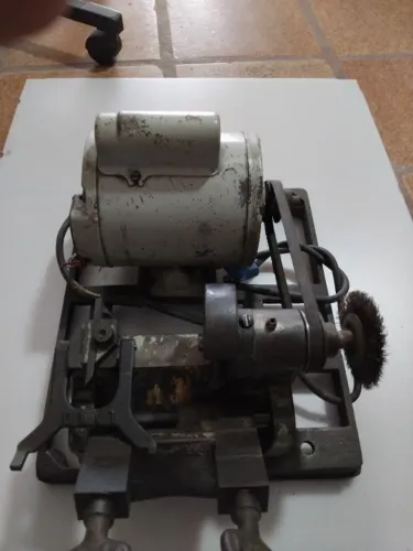 Máquina Copiadora de Chaves Land 4 Mordentes
