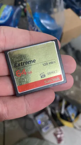 Cartão CF Sandisk Extreme 64 GB 128mb velocidade 