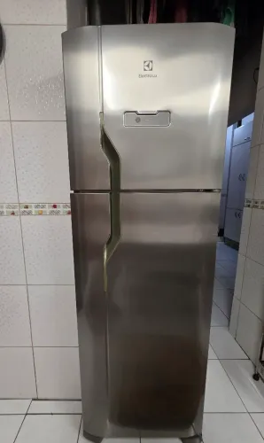 Geladeira Electrolux Frost Free DFX41
