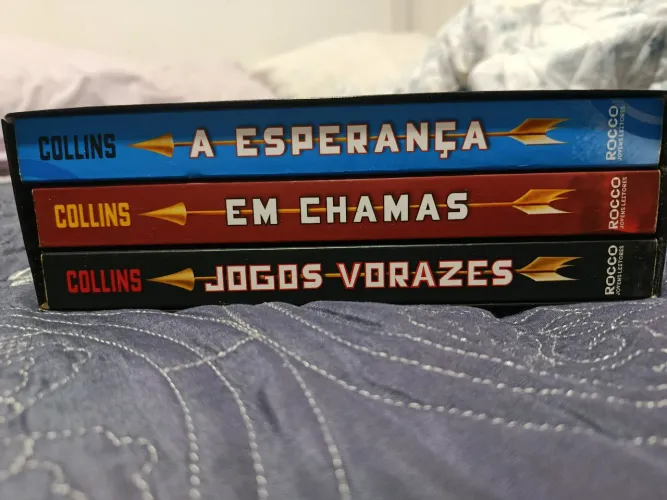 BOX JOGOS VORAZES (usado)