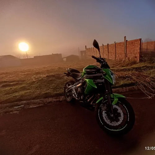 Vendo - troco Kawasaki er6n