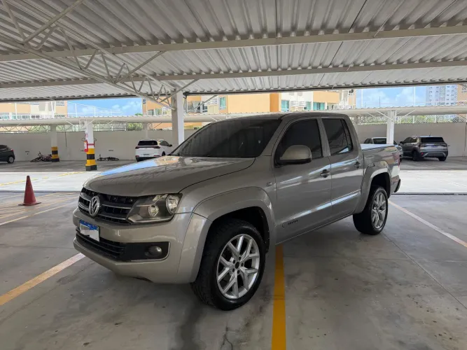 Volkswagen Amarok Trendline CD 2.0 TDI 4X4 Dies AUT 2013