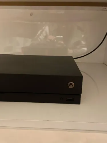xbox one x (leia a descrição)
