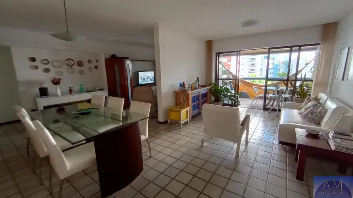 Apartamento à Venda em Tamarineira