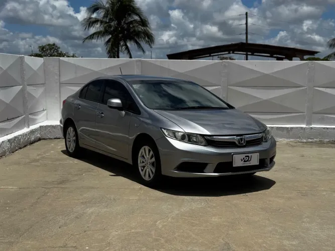 Honda Civic Sedan LXS 1.8/1.8 Flex 16V Aut. 4P 2013