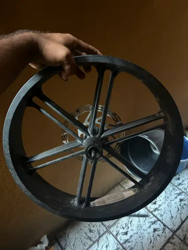Roda Dianteira com Freio a Disco 20x4.0
