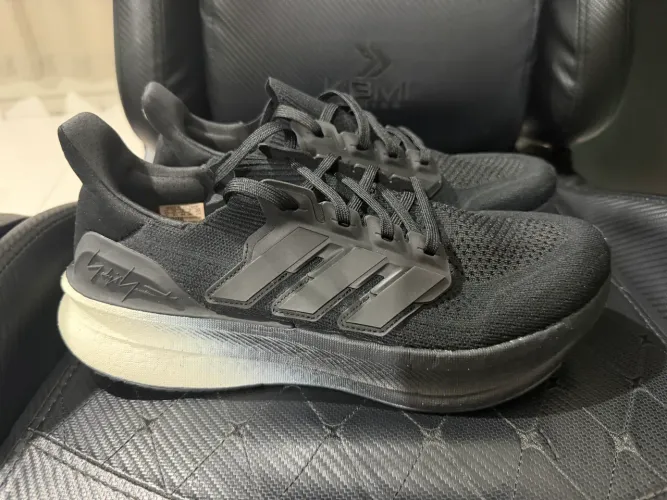 Tênis Adidas Ultraboost 5 Y-3 - tamanho 42