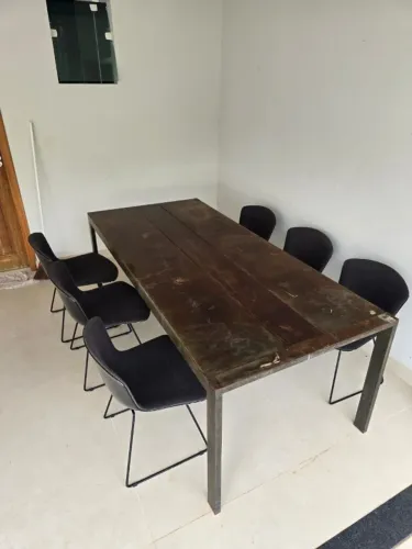 | Mesa Tok&Stok em Aço Corten + 6 Cadeiras