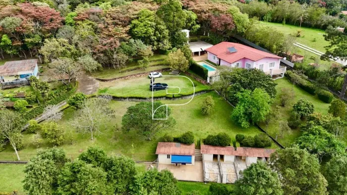 Chácara com 6 dormitórios à venda, 16000 m² por R$ 2.500.000,00 - Pavão (Canguera) - São R