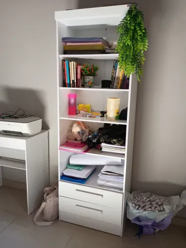 Escrivaninha + estante