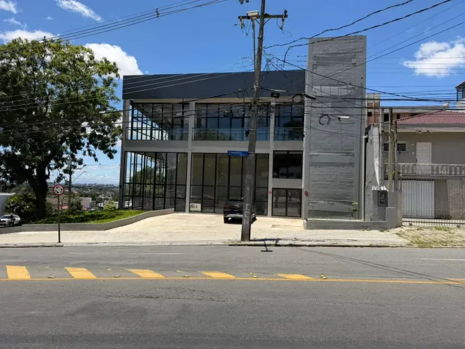 Prédio Novo com 853,53m² - Esquina Mercês - Curitiba - Paraná