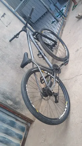 Vendo bike ksw com freios novos aros vmaxz zerada (valor negociável)