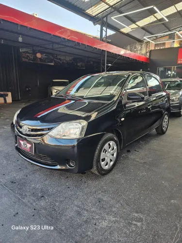 Toyota Etios 1.3 Flex 16V 5P Mec. 2014