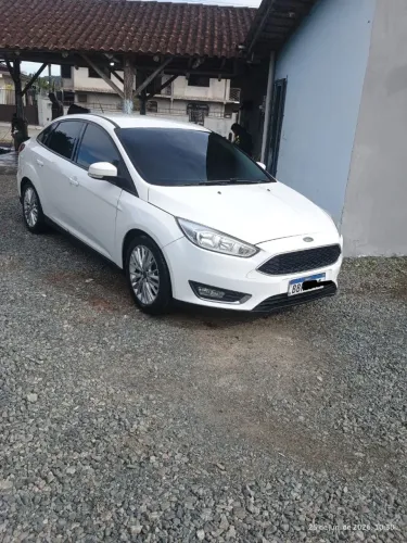 Ford Focus Fastback Se/se Plus 2.0 Flex Aut. 2017