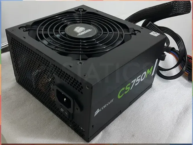Fonte Corsair cs750m