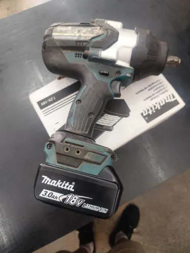 Chave de impacto Makita 18 v