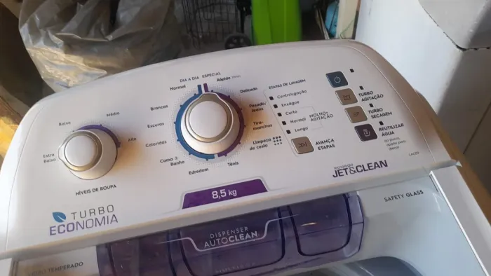 Máquina de lavar Electrolux 8Kg - Semi Nova