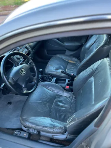 Honda Civic Sedan LX 1.7 16V 115cv Mec. 4P 2003