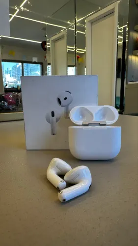 AIRPODS 4 ANC SEMINOVO / LOJA FÍSICA 