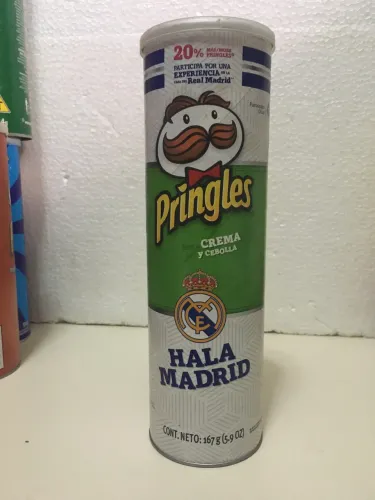 Lata vazia de batata Pringles colecionável 
