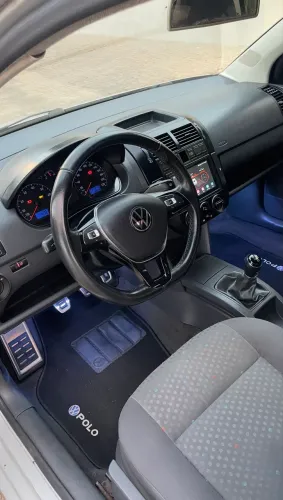 Volkswagen Polo Sedan 1.6 MI Total Flex 8V 4P 2006