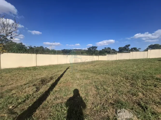 Terreno de 463 m² cm condomínio - Terras de San Pedro
