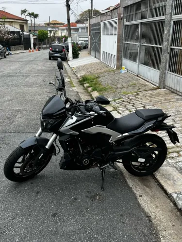 Dominar 250 Pequena Monta