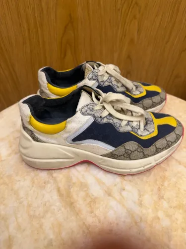 Tênis Gucci original 39 .5 Brasil 