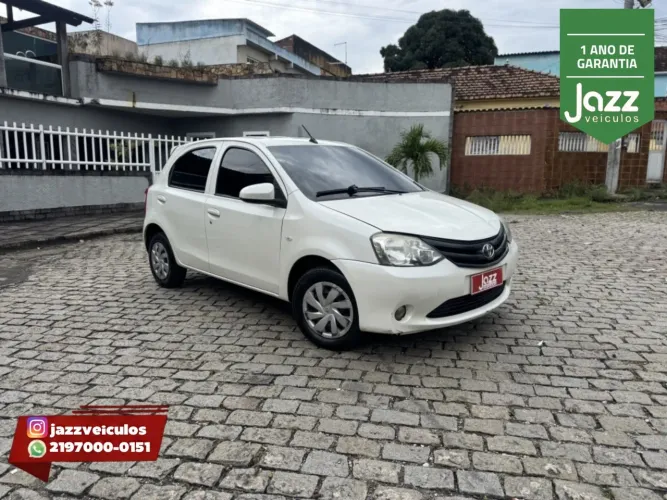Toyota Etios X 1.3 Flex 16V 5P Mec. 2017