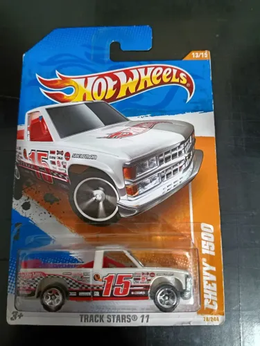 HOTWHEELS TRACK STARS 11 CHEVY 1500