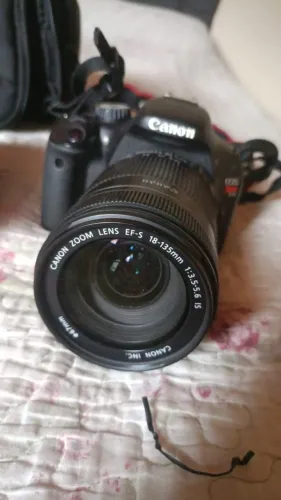Máquina fotográfica Canon Rebel T21