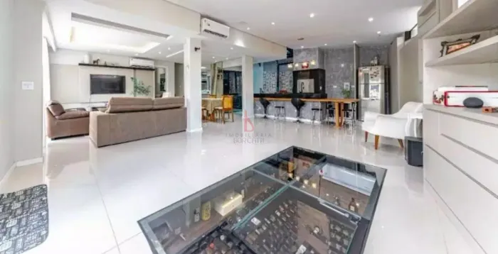 Sobrado para venda com 200 metros quadrados com 3 quartos em Bom Retiro - Curitiba - PR