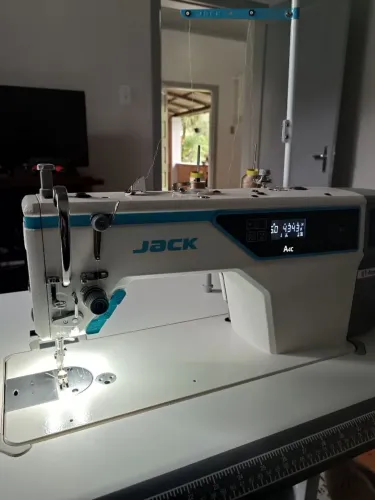 Máquina Costura Reta Eletrônica Industrial Jack - A4c-c - Ia