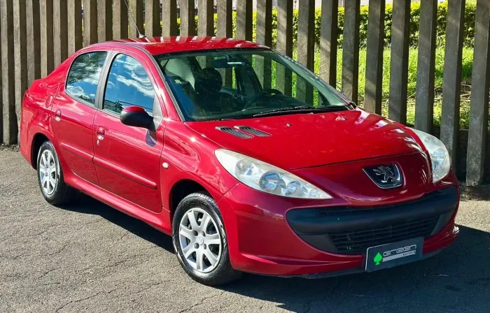 Peugeot 207 Sedan Passion XR 1.4 Flex 8V 4P 2009
