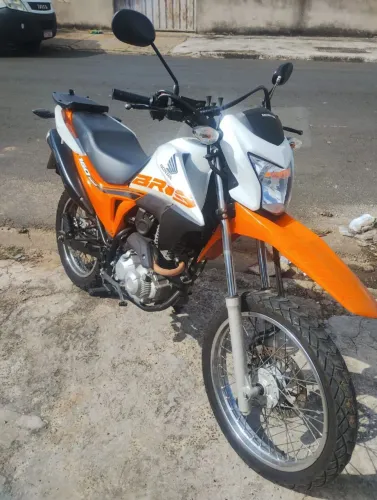 Bros 160