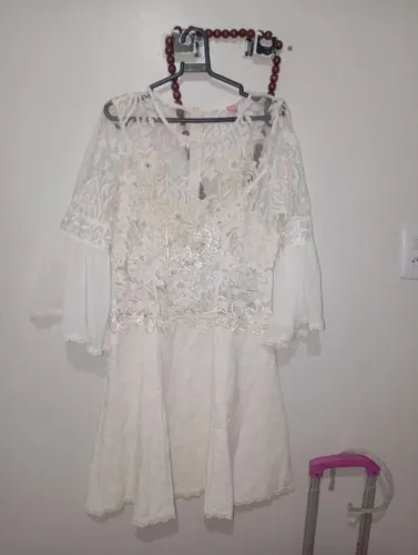 Vestido (ocasião especial, casamento etc)