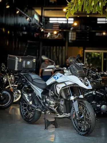BMW R1300 GS PLUS