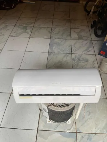 AR CONDICIONADO JA INSTALADO