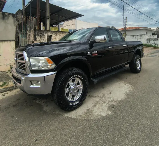 Carro: DODGE RAM LARAMIE 2500<br>Ano: 2012<br>Km: 189 mil<br>Valor: R$160.000,00
