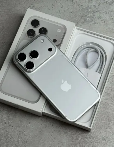 iPhone 17 pro Max 256 Gb Apenas 15 ciclos de carregamento 