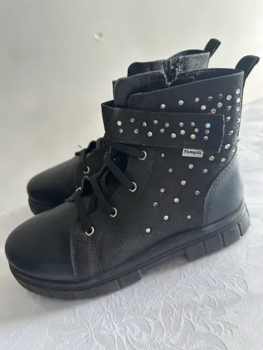 Bota pampili