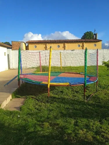 Pula pula e casinha de bolinha