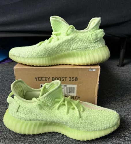 Tênis yeezy boost 350