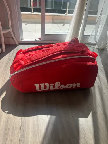 Raqueteira Wilson Super Tour 15Pk Vermelha e Branca